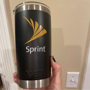 Yeti 20oz tumbler black with sprint logo